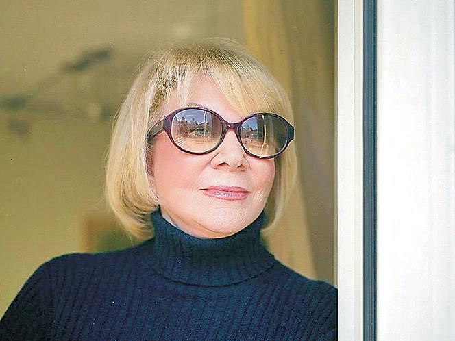 Marilyn umarła przez sztuczne piersi 