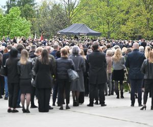 Pogrzeb lekarza, zamordowanego w Szpitalu Uniwersyteckim. Ceremonia o charakterze państwowym