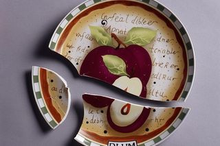 Zrób to sam: klejenie PORCELANY. Jak skleić ceramikę? Instruktaż