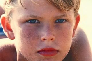 Pamiętacie chłopca z opakowań Kinder Czekolady? Sprawdziliśmy, co robi dorosły model i jak reklama słodyczy wpłynęła na jego karierę 