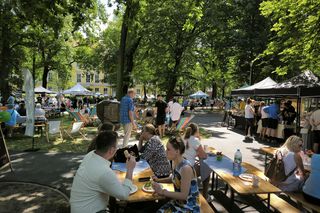 Rynek śniadaniowy w Parku Kościuszki. Są atrakcje, kawa i coś do zjedzenia [zdjęcia]