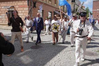 Tłumy turystów na czerwcówce w Sandomierzu! 