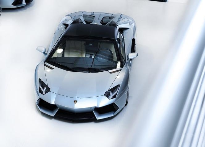 Lamborghini Aventador LP700-4 Roadster
