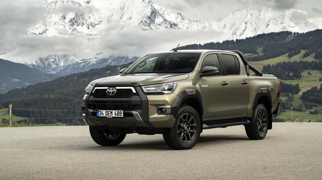 Toyota Hilux 2.8 Invincible