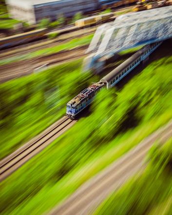 PKP Intercity rozdaje darmowe bilety na pociąg. Jakie warunki trzeba spełnić?