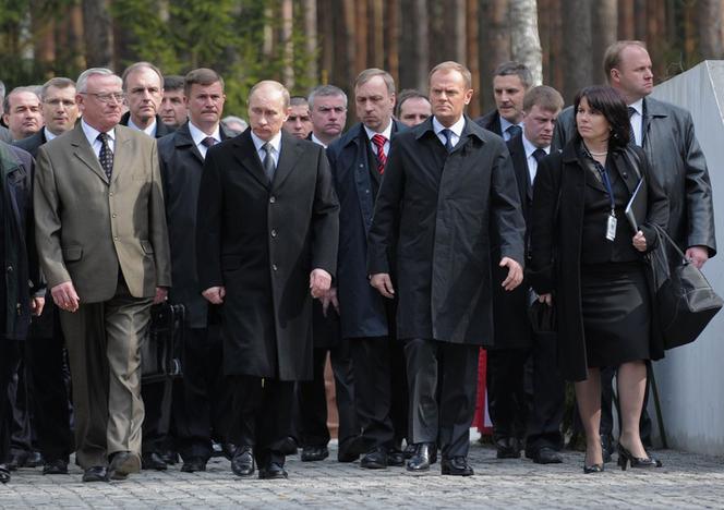 Donald Tusk i Władimir Putin w Katyniu