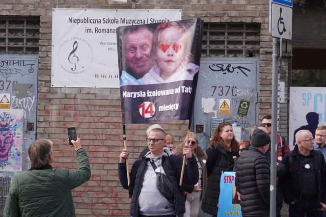 Protest rodziców i dziadków w Warszawie (7.03.2025)