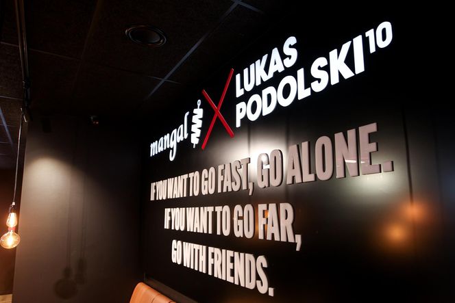 Nowy biznes Lukasa Podolskiego