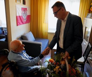Niezwykły jubileusz w Jastrzębiu-Zdroju. Pan Leopold skończył 101 lat i wciąż zadziwia