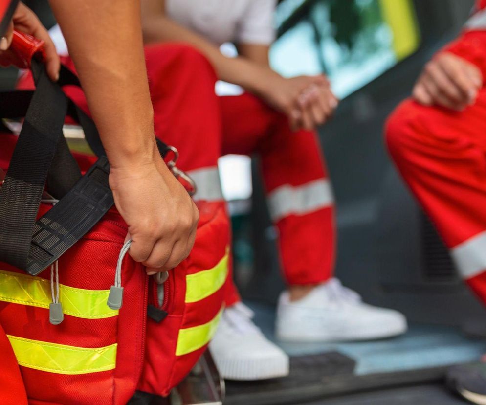  Agresywna kobieta z Żor zaatakowała ratowników. Grozi jej więzienie