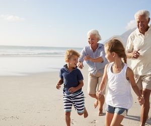 ZUS może zapłacić za opiekę nad wnukiem. Sprawdź, komu i na jakich zasadach przysługuje zasiłek