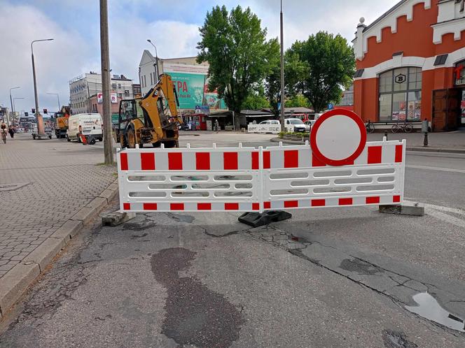 Wszystkie prace w rejonie skrzyżowania przy siedleckim więzieniu mają trwać do końca wakacji