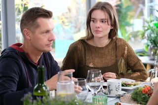 M jak miłość, odcinek 1845: Paweł wyjawi rodzinie, że Franka spała z Piotrkiem! Wszyscy dowiedzą się, co zaszło na weselu w Bukowinie - ZDJĘCIA