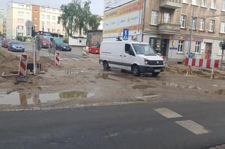 Zalana ulica Chełmińska w Grudziądzu po opadach deszczu
