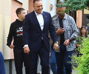 Prezydent Nawrocki zajrzał na stare śmieci