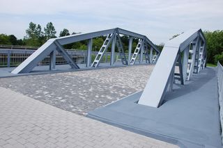 Most w Maurzycach to spawane cudo techniki z 1928 roku, zaprojektowane przez prof. Stefana Bryłę