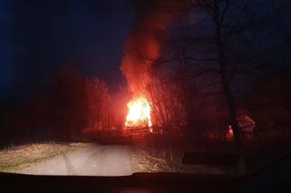 Zobaczyła płąnące piekło i straciła głos