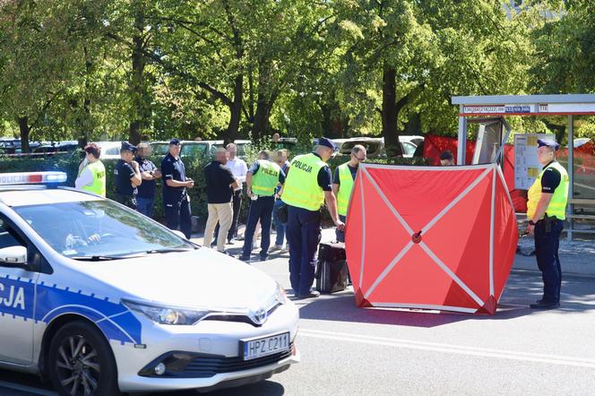 Wypadek na ul. Woronicza w Warszawie. Kierowca potrącił 10 osób 