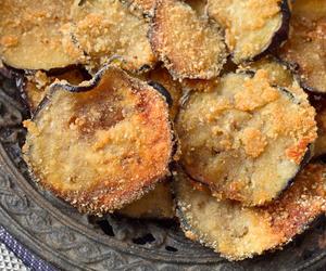 W panierce smakuje jeszcze lepiej niż cukinia. Kroję, panieruję i zajadam