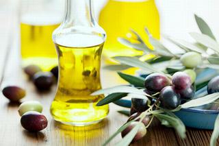 Oliwa z oliwek – poznaj jej zalety i wady