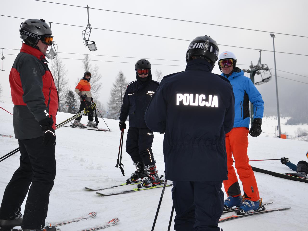 Ferie w Małopolsce: Policja zadba o bezpieczeństwo na stokach