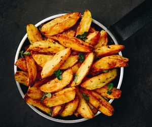 Nie z piekarnika i nie purèe. Sprawdź francuski patent na pyszne ziemniaki 