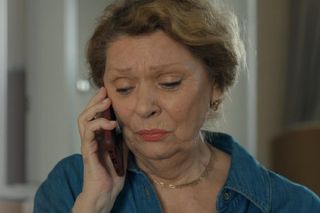 Barwy szczęścia po wakacjach. Józefina (Elżbieta Jarosik)