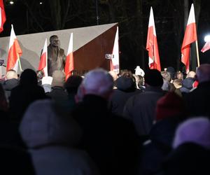 Odsłonięcie pomnika Lecha Kaczyńskiego przy Placu Teatralnym w Lublinie