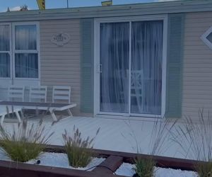 Rafał Brzozowski oferuje apartamenty na wynajem. Tak wyglądają pokoje