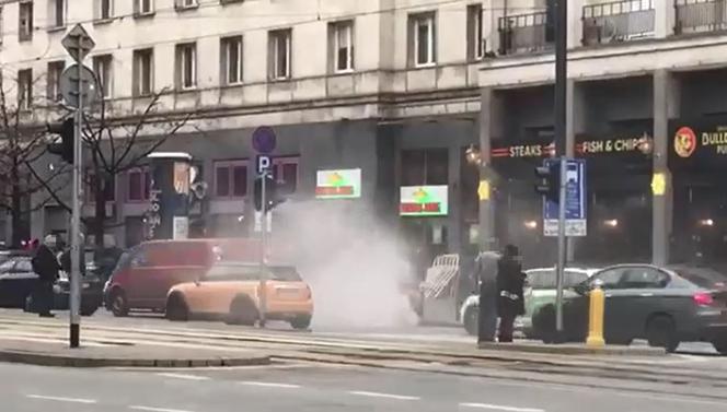 Pożar auta w Śródmieściu 
