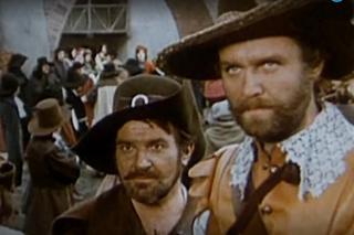 Czarne chmury:  Pułkownik Krzysztof Dowgird (Leonard Pietraszak)