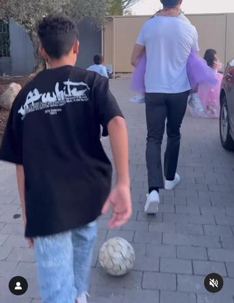 Cristiano Ronaldo kupił ukochanej kosmicznie drogi samochód na święta