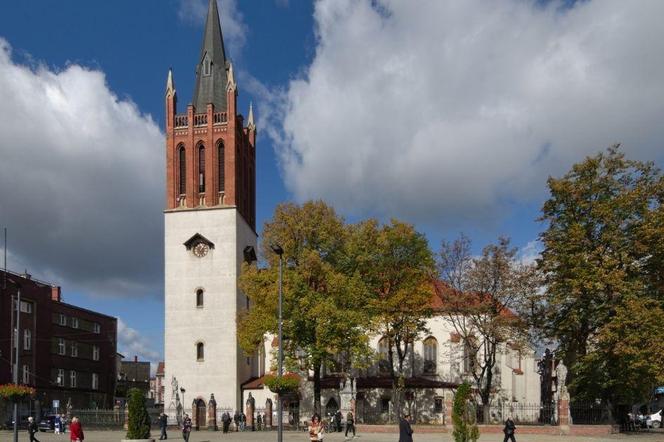 Kościół starszy niż Bytom traktowany jak toaleta przez bezdomnych. Parafia prosi o pomoc. Co na to miasto?