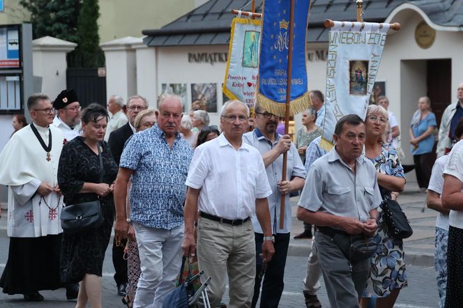 76. rocznica Cudu Lubelskiego. Procesja różańcowa w centrum Lublina