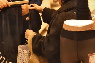 Hanna Śleszyńska na świątecznych zakupach