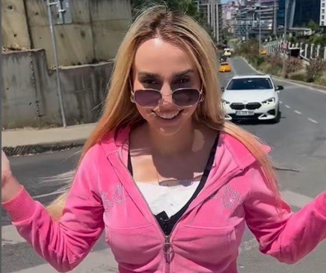 Marianna Schreiber świeci biustem i to dosłownie! Internauci turlają się ze śmiechu 