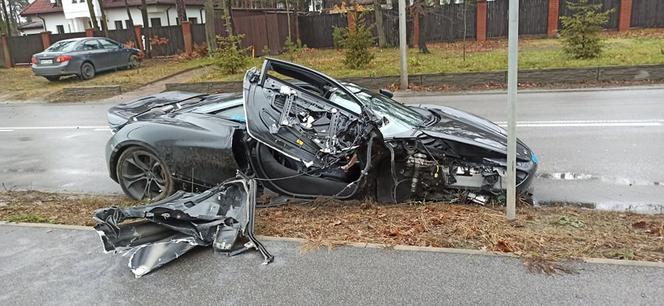 McLaren rozbity w Otwocku - MJN oskarża: Bandycka jazda i głupota
