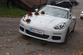 Kolarz Rafał Majka pojechał do ślubu Porsche Panamera