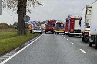 Tragiczny wypadek w Lubaszczu na DK10. Dwie osoby nie żyją