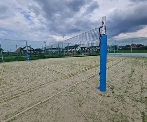 Dwa nowe boiska na Zatorzu w Lesznie gotowe. Można grać!