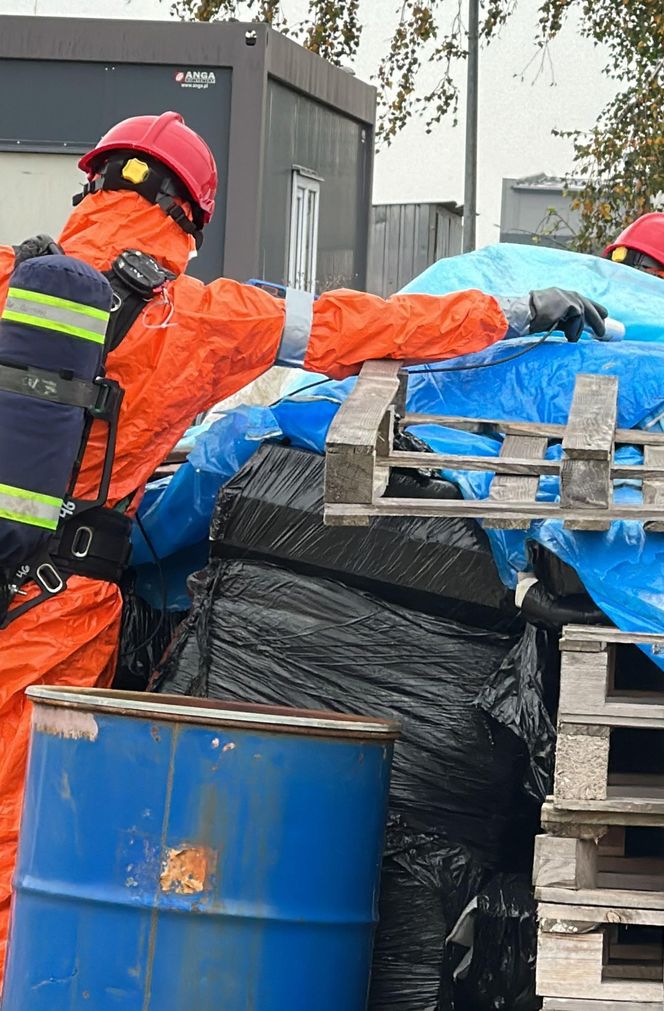 Nielegalne śmietnisko w Gdańsku. Pomorska Policja