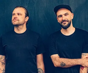 Wieczór pełen ballad i protestów. Koncert Fisz Emade Tworzywo w Tarnowie