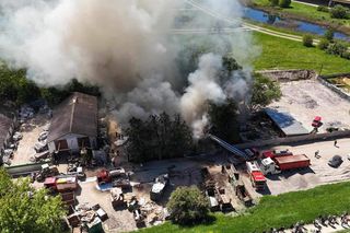 Kolejny duży pożar w Warszawie. Paliła się hałda śmieci na Wilanowie 