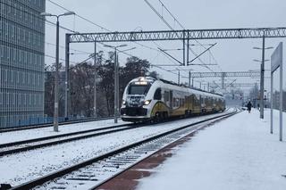 Opóźnienia pociągów we Wrocławiu i regionie. Na trasach komunikacja zastępcza