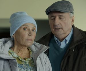 Barwy szczęścia, odcinek 3192: Krystyna (Hanna Bieluszko), Krzysztof Jaworski (Jacek Kałucki)