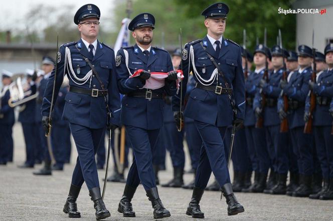 Uroczyste ślubowanie 69 nowych policjantów  w Oddziale Prewencji Policji w Katowicach