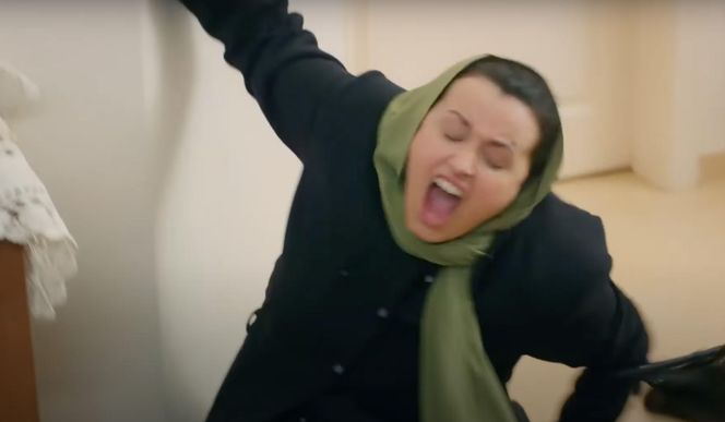W domu Bulenta dochodzi do awantury, a Cavidan odnajduje Silę i, zachwycona bogactwem Kuzeya, próbuje zeswatać go z córką.