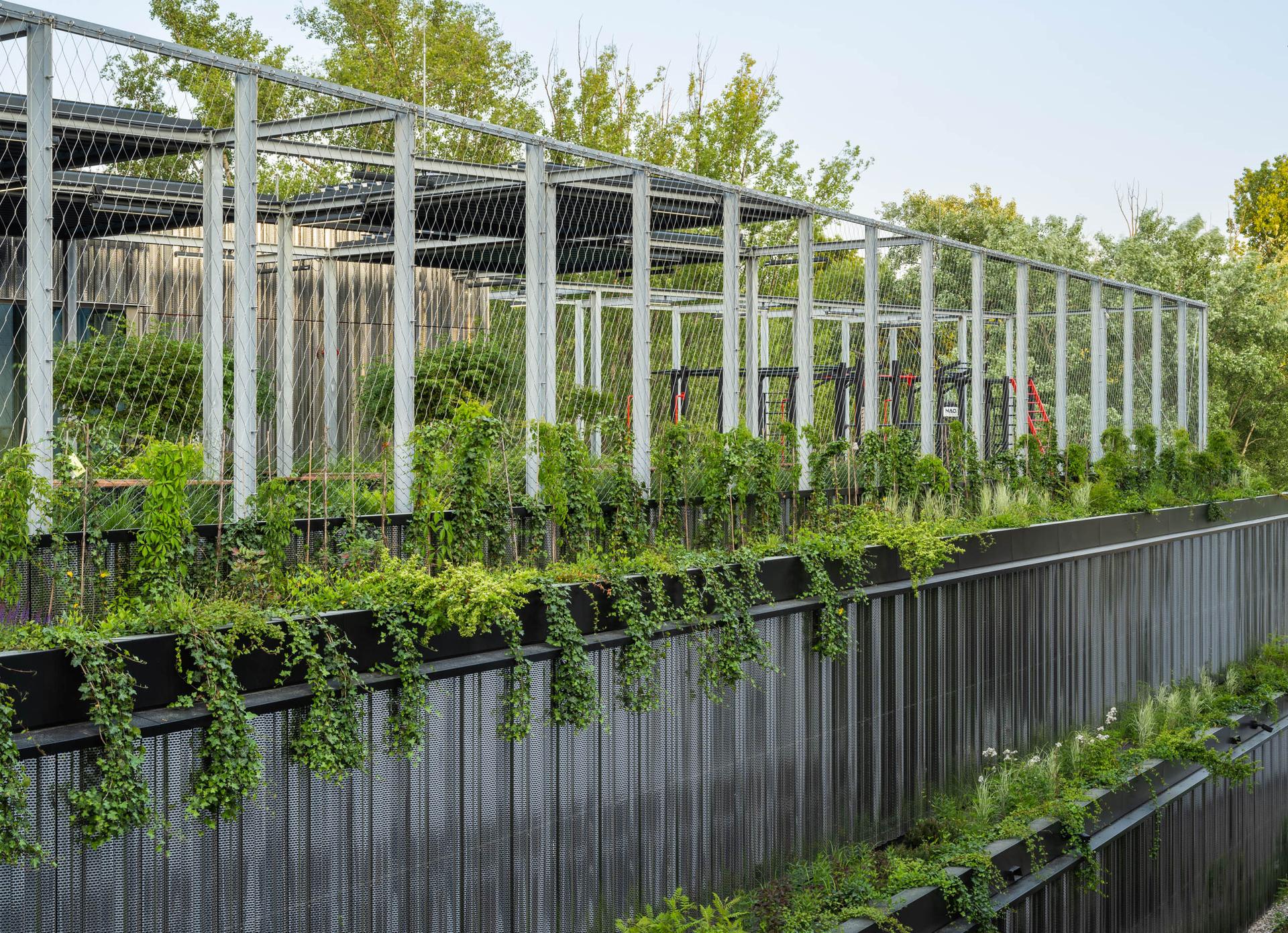 Garaż przy kampusie CD Projekt