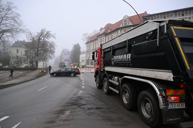 Ulica Zwycięstwa w Koszalinie zamknięta