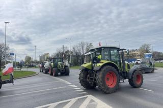Rolnicy protestują na Aleksandrowskiej. Jak wygląda sytuacja na drodze?